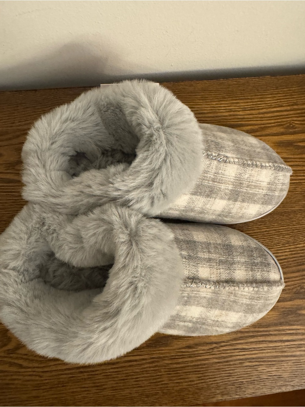 LC Lauren Conrad Plaid Faux Fur Clog Slippers - Picture 3 of 9
